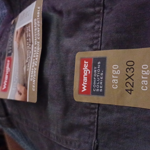 Cargo pants - Picture 1 of 2